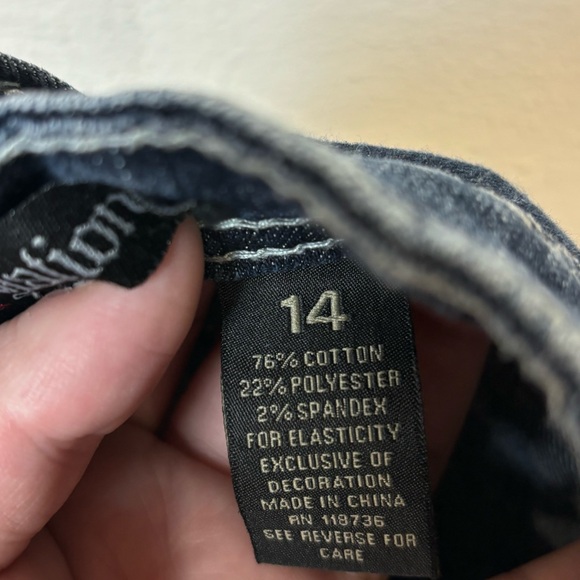 Love Nation Woman’s Plus Size Denim Capri Jeweled Chic Y2K Darkwash Jeans Sz 14 - Picture 7 of 7